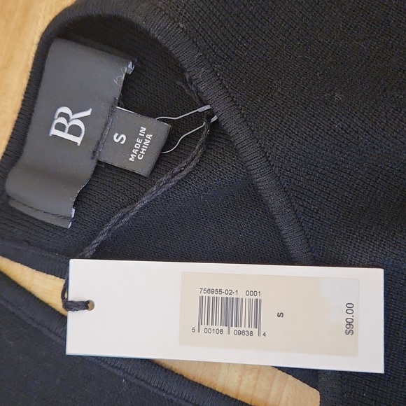 BANANA REPUBLIC Elsa Drape Back Top, size S - Picture 4 of 9